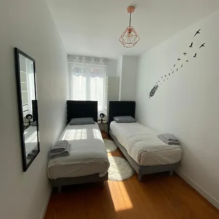 Les Rives Saint Symphorien, Meubles Lejlighed *