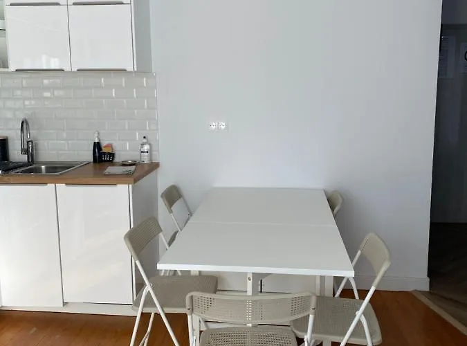 Appartamento Les Rives Saint Symphorien, Meubles *