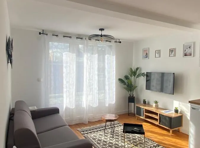 Les Rives Saint Symphorien, Meubles